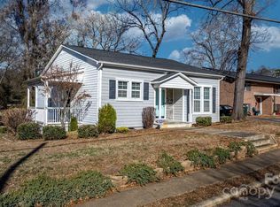 771 4th St SW, Hickory, NC 28601