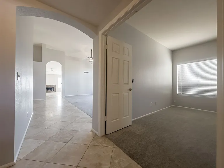 152 W La Vieve Ln — Photo 12