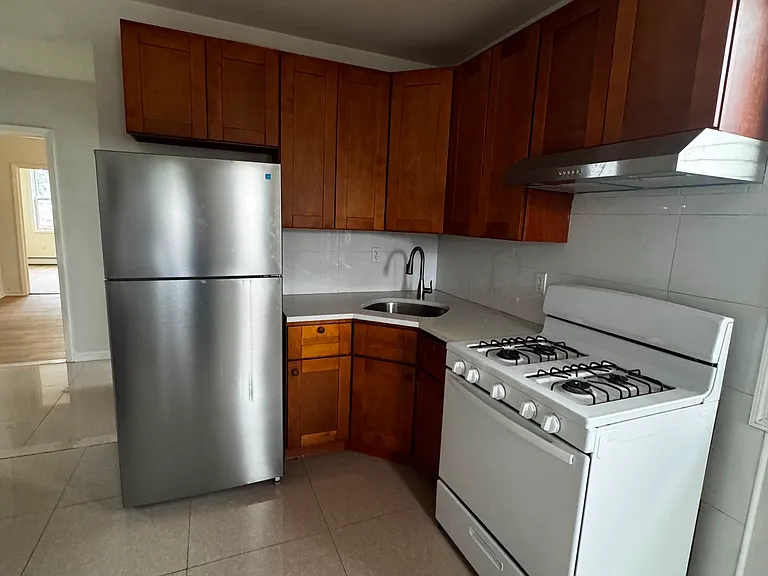 1277 Edison Ave #3 — Photo 3