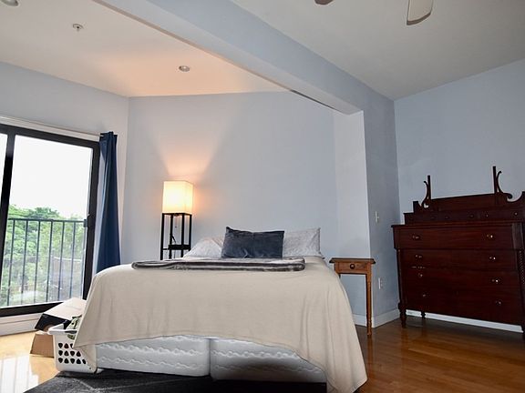 5th image of 950 Dorchester Ave Unit 304