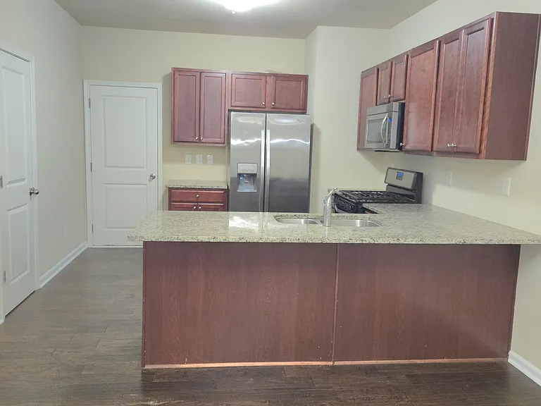 3524 Castleberry Village Cir — Photo 37