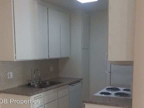 3rd image of 1313 9th St APT 16