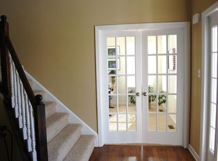 5832 Longview Cir, Bridgeville, PA
