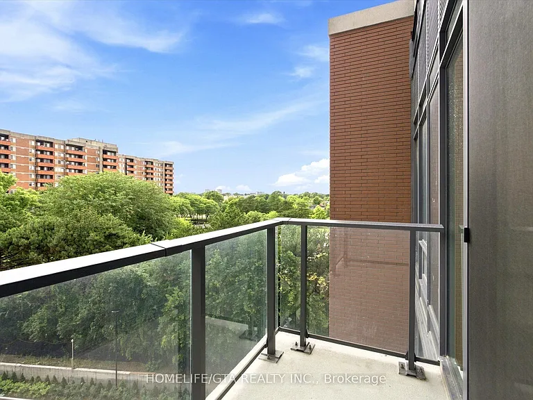 4010 Eglinton Ave W #610 — Photo 32
