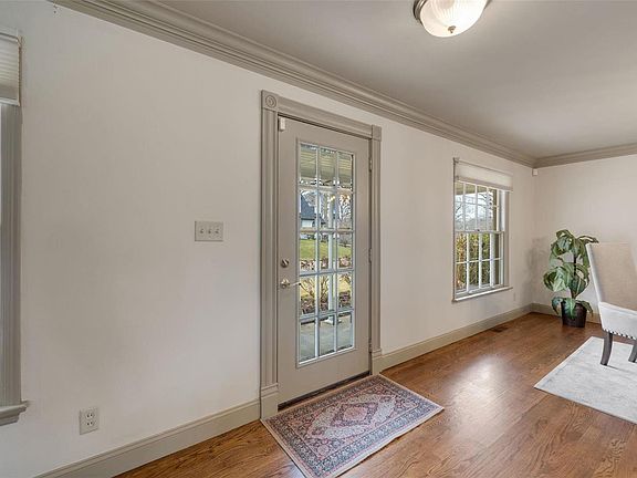 5th image of 119 Wildwood Ln