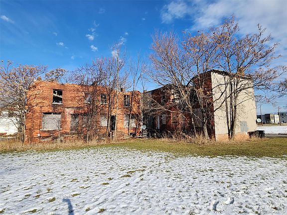 4th image of 3095 17th St