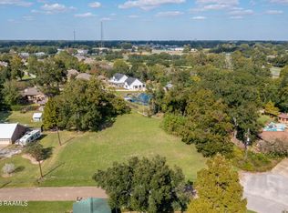 Hummingbird Ln, Sunset, LA 70584