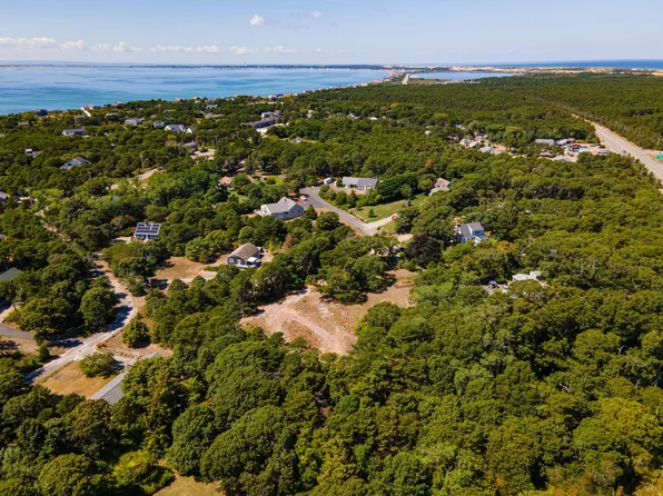 7 Arrowhead Farm Road, North Truro, MA 02652