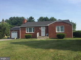 560 E G St, Purcellville, VA