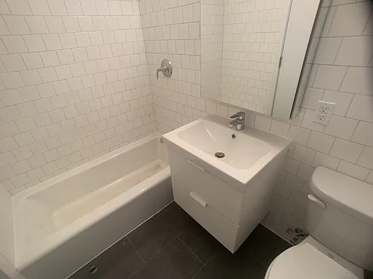 Rented by Bohemia Realty Group | media 7