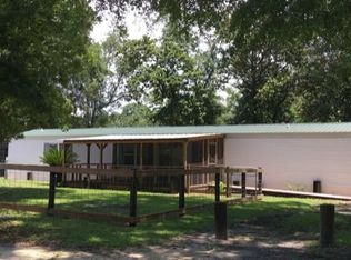 123 Wildwood Dr, Freeport, FL 32439
