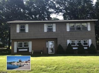 25 Valley View Trl, Sparta, NJ 07871