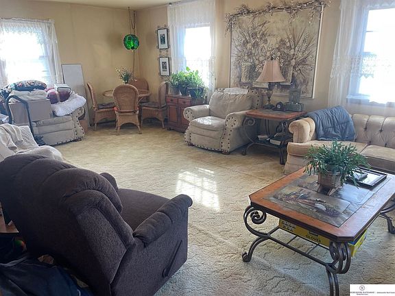 4th image of 5605 Camden Ave
