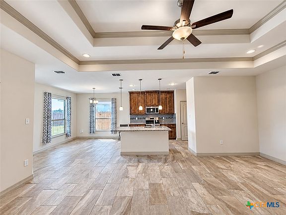 5th image of 110 Alysheba Dr