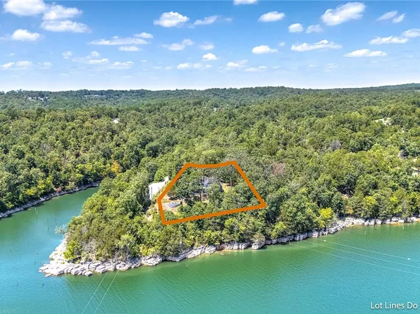 17813 Ventris Cove Cir, Rogers, AR 72756