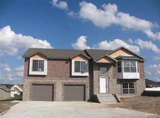 106 Maxwell St, Waynesville, MO 65583