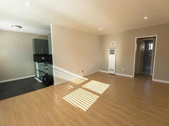 3rd image of 924 N Benton Way #3