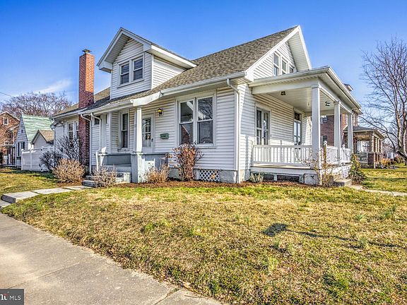 5th image of 101 N Custer Ave