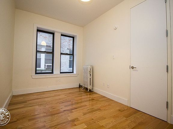 5th image of 604 Park Pl APT 5