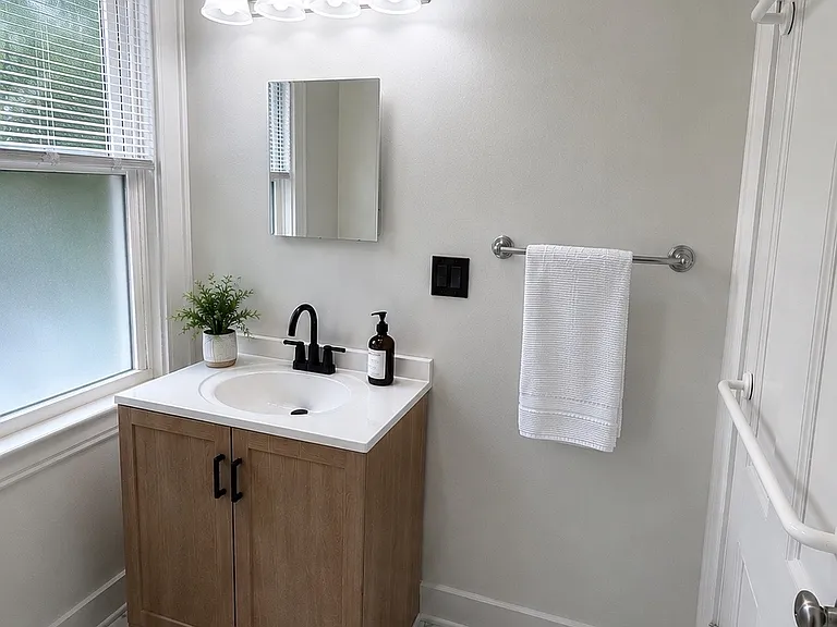 newly remodeled bathroom