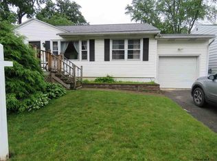 27 Norwood St, Albany, NY 12203