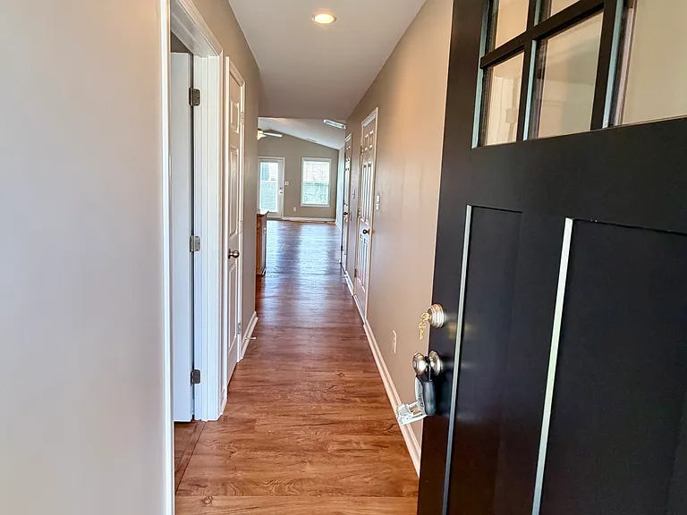 205 Shell Ct — Photo 5