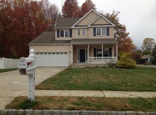 101 Magnolia Dr, Pennsville, NJ 08070
