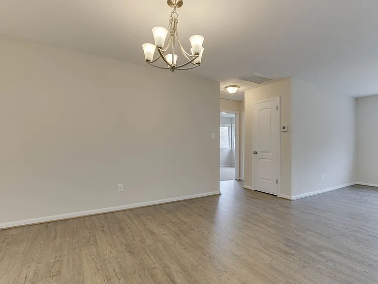 213 Clemwood Pkwy — Photo 12