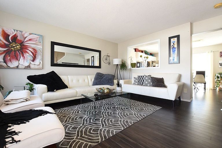 1st image of 2788 Cranbourn Cres