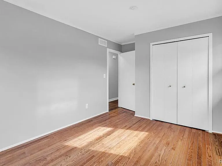 1921 Vine Way Dr #35 — Photo 16
