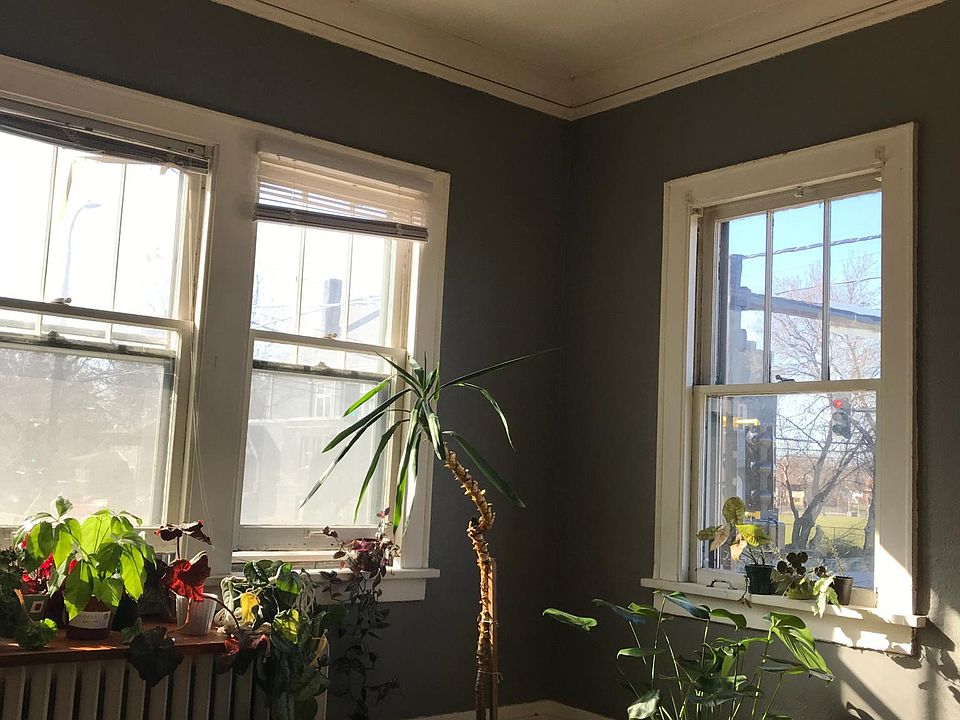 2nd image of 924 Penn Ave N #1
