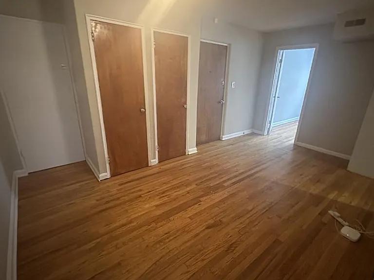 596 Lowell Ave — Photo 34