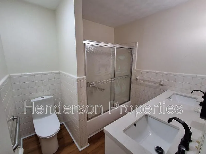 3 bed, 2.0 bath, $1,350 — Photo 3