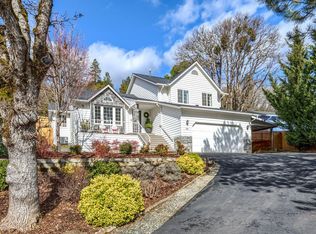 106 Willow Ln, Rogue River, OR 97537