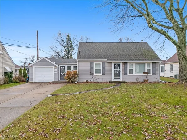 4220 3rd St NW, Canton, OH 44708