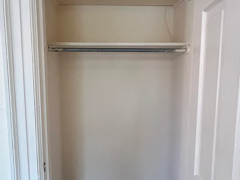 208 E 31st St #1 — Photo 20