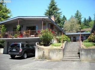 8430 SW Canyon Dr #7, Portland, OR 97225