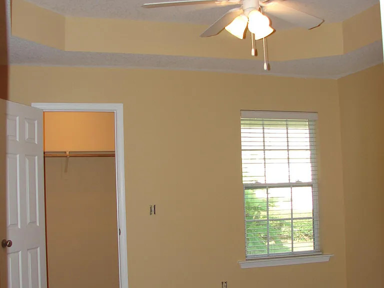271 Millcrest Dr — Photo 14