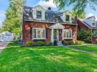 2140 S Walnut St, Springfield, IL 62704