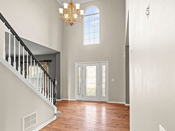 4th image of 6 Long Cove Ct