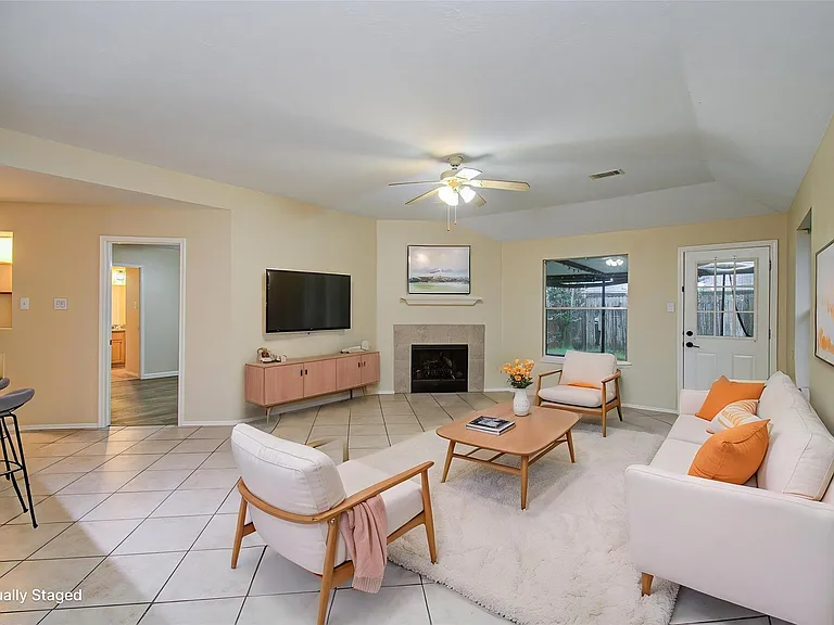 16835 Carbridge Dr — Photo 20