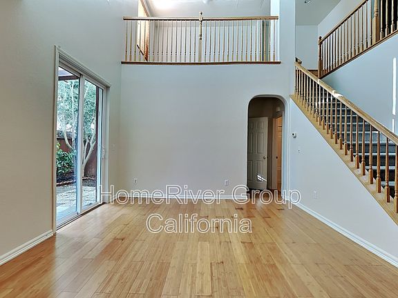 4th image of 2820 Karitsa Ave