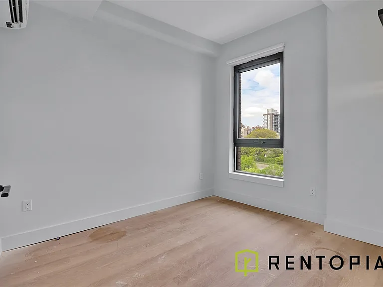 130 Hope St #203N — Photo 5