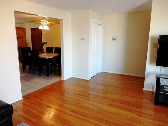 3rd image of 355 Bluff Ave #0