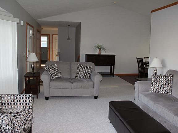 4th image of 7399 Whistlehill Ct SW