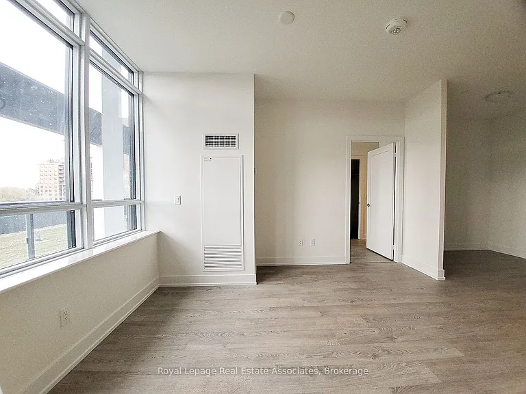 5 Mabelle Ave #227 — Photo 6
