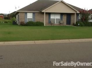 562 McDonald Dr, Wetumpka, AL 36092