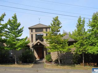 220 S Golf Course Rd, Port Angeles, WA 98362