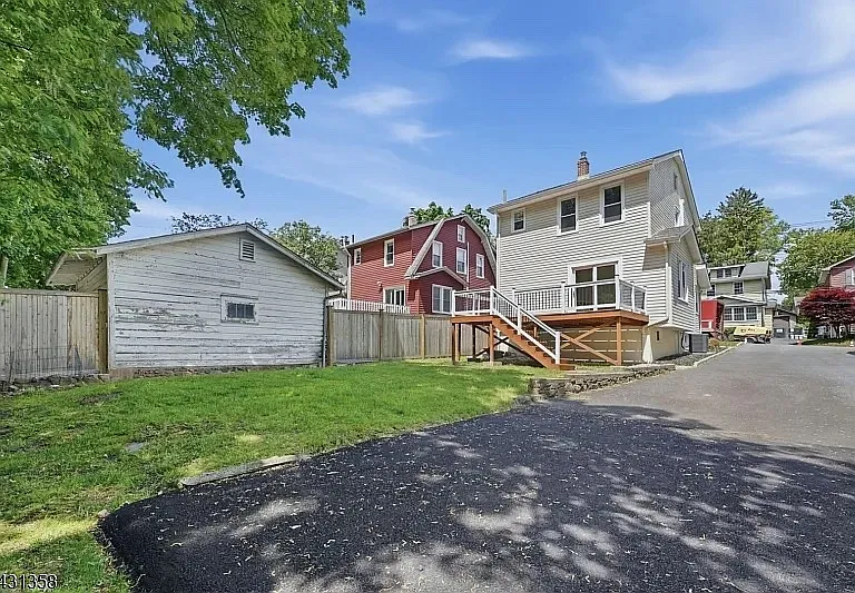 55 Yantecaw Ave — Photo 30