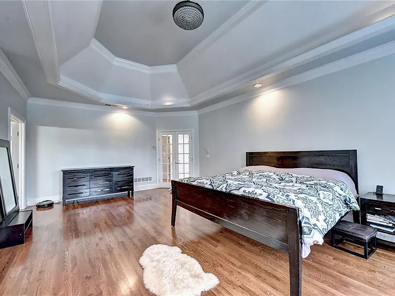 645 Falls Bay Ct — Photo 52